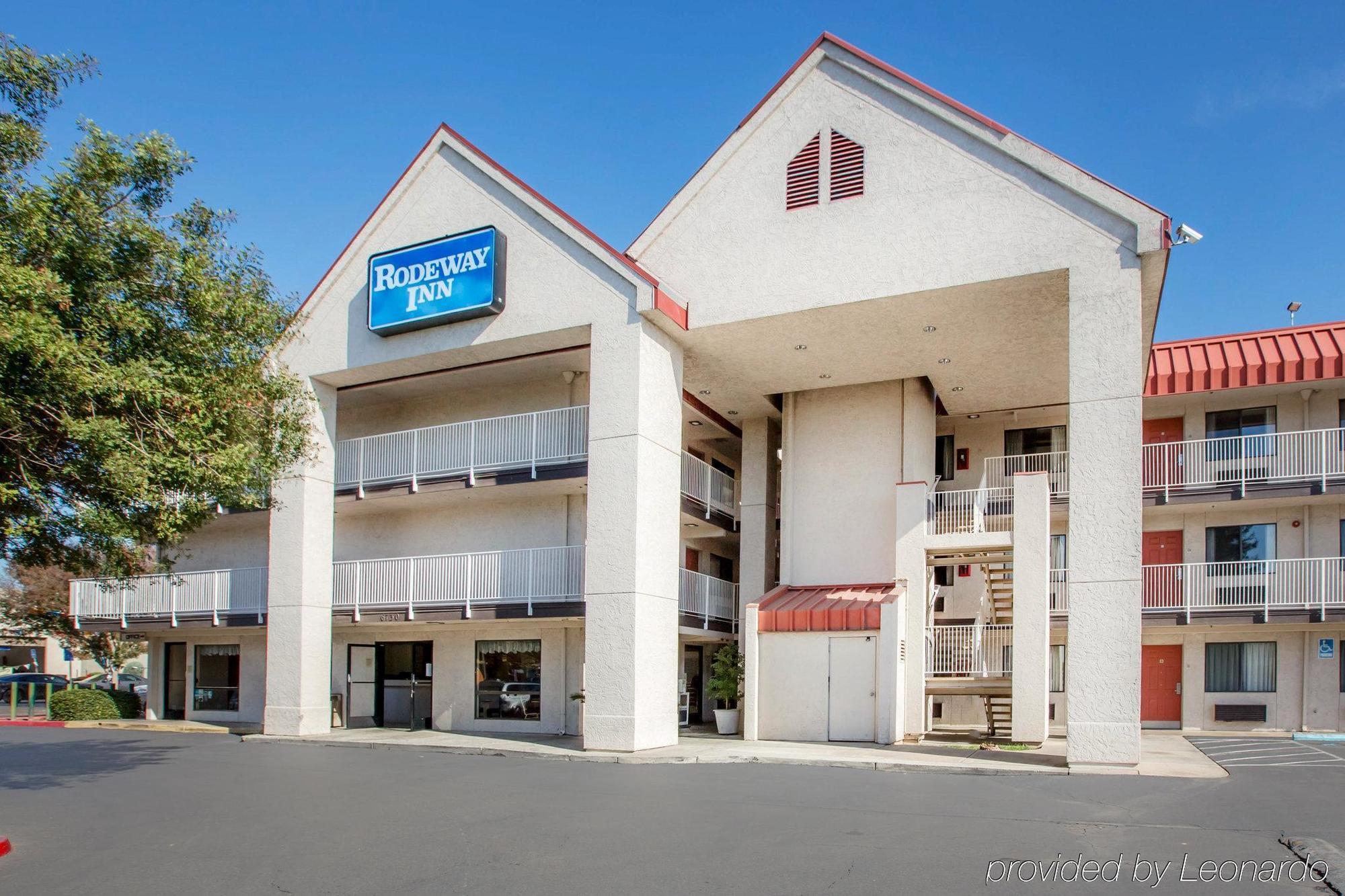 Motel 6-Fresno, Ca - Yosemite Hwy Екстериор снимка