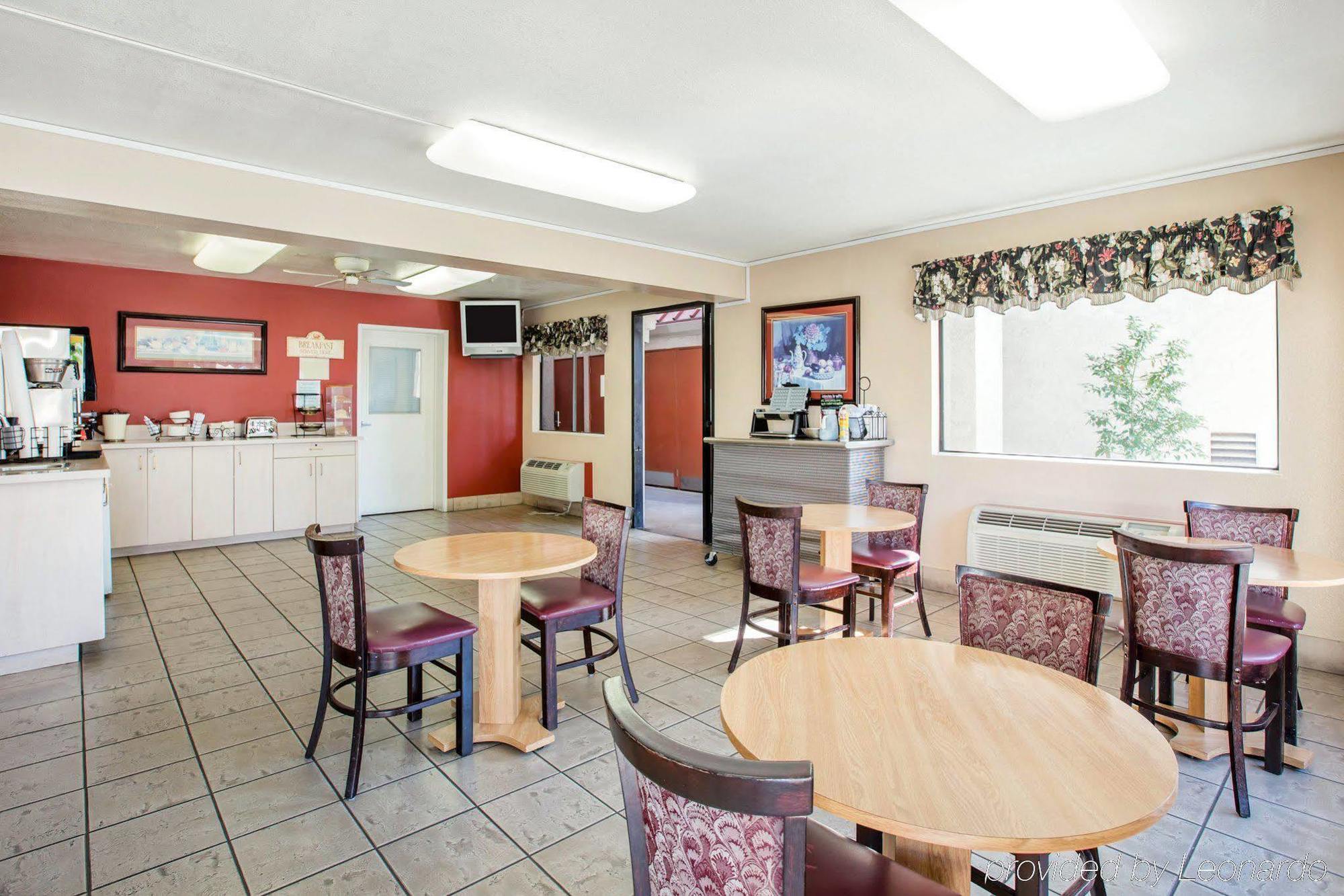 Motel 6-Fresno, Ca - Yosemite Hwy Екстериор снимка