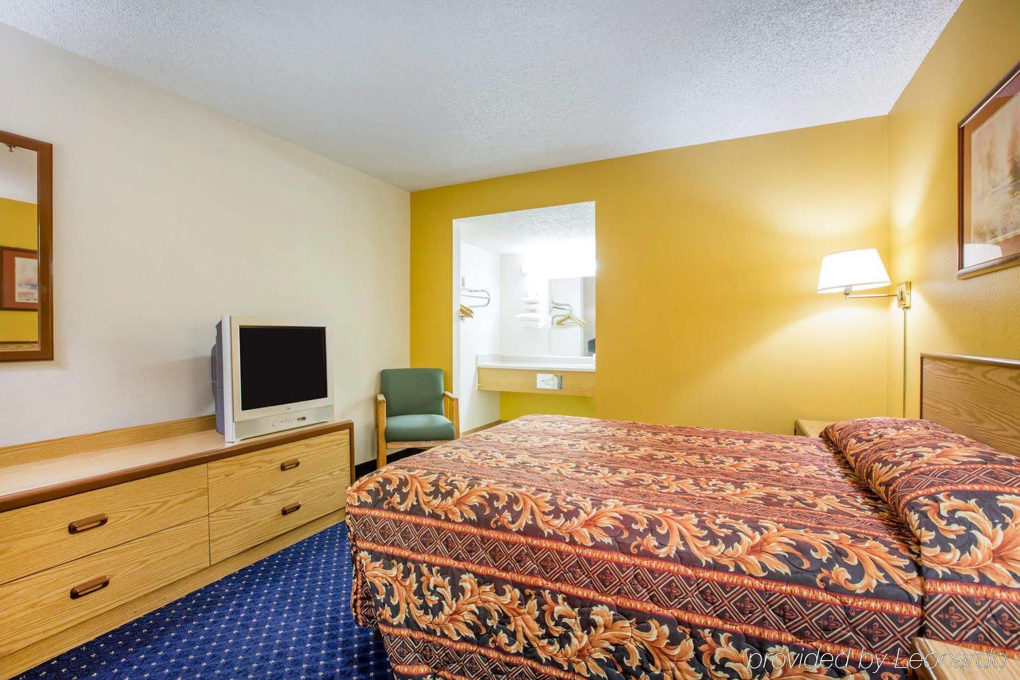 Motel 6-Fresno, Ca - Yosemite Hwy Екстериор снимка