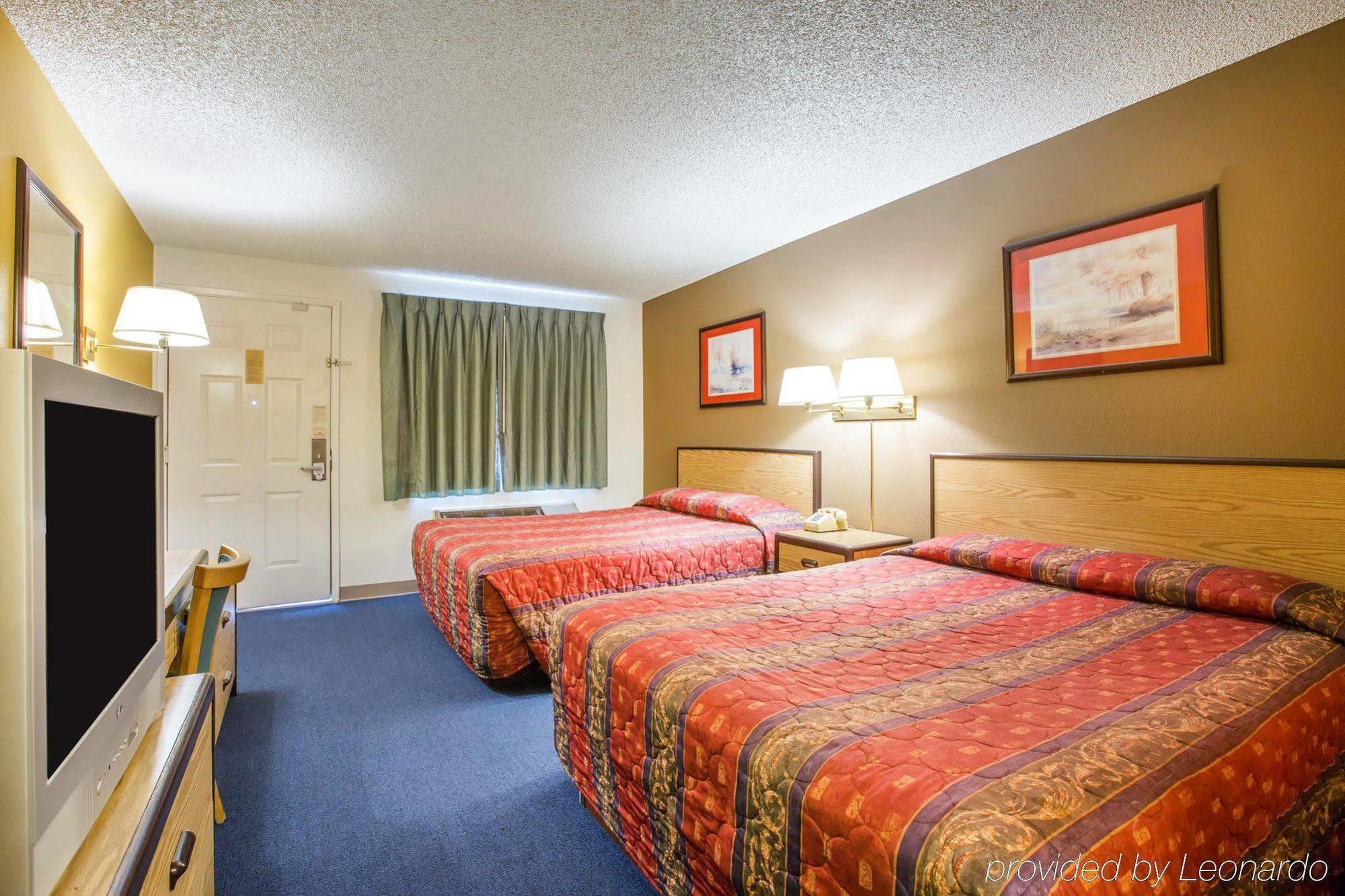 Motel 6-Fresno, Ca - Yosemite Hwy Екстериор снимка