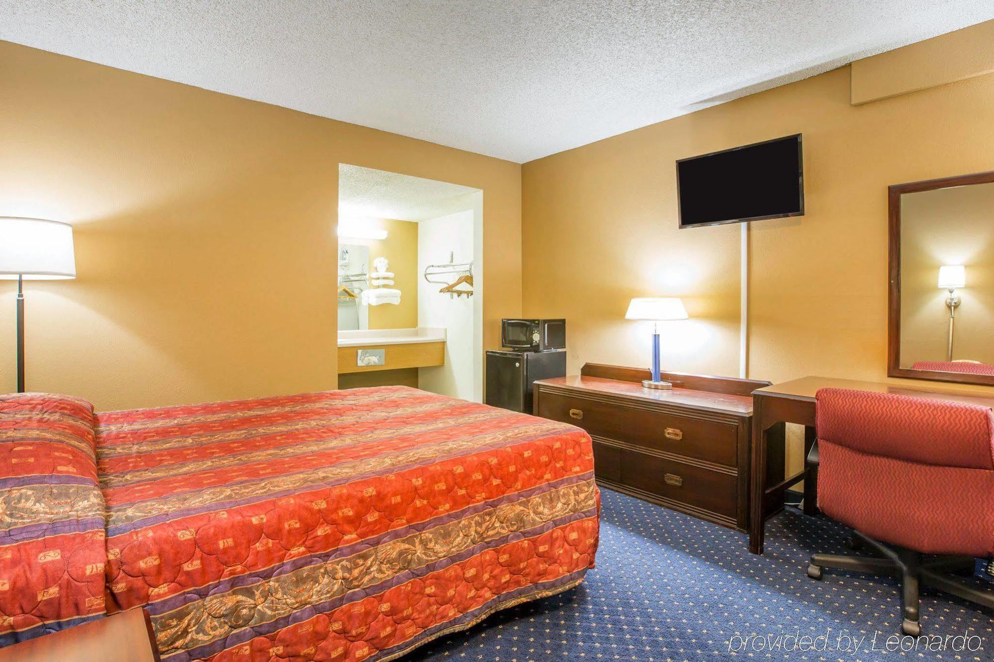 Motel 6-Fresno, Ca - Yosemite Hwy Екстериор снимка