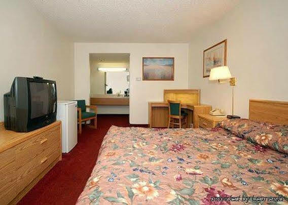 Motel 6-Fresno, Ca - Yosemite Hwy Екстериор снимка